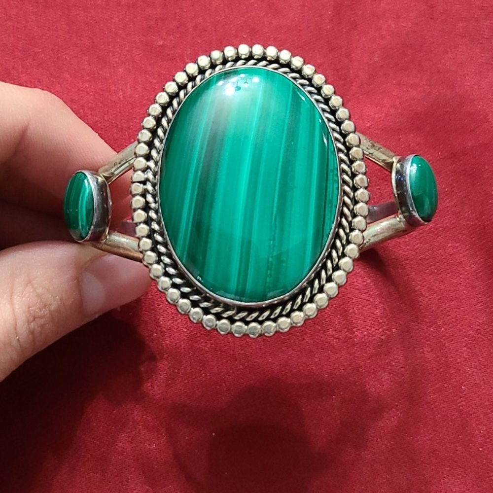 Malachite and silver bracelet